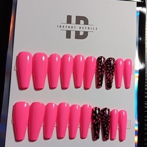 The Pledge | Pink and Black Press On Nails | by Instant Detailz